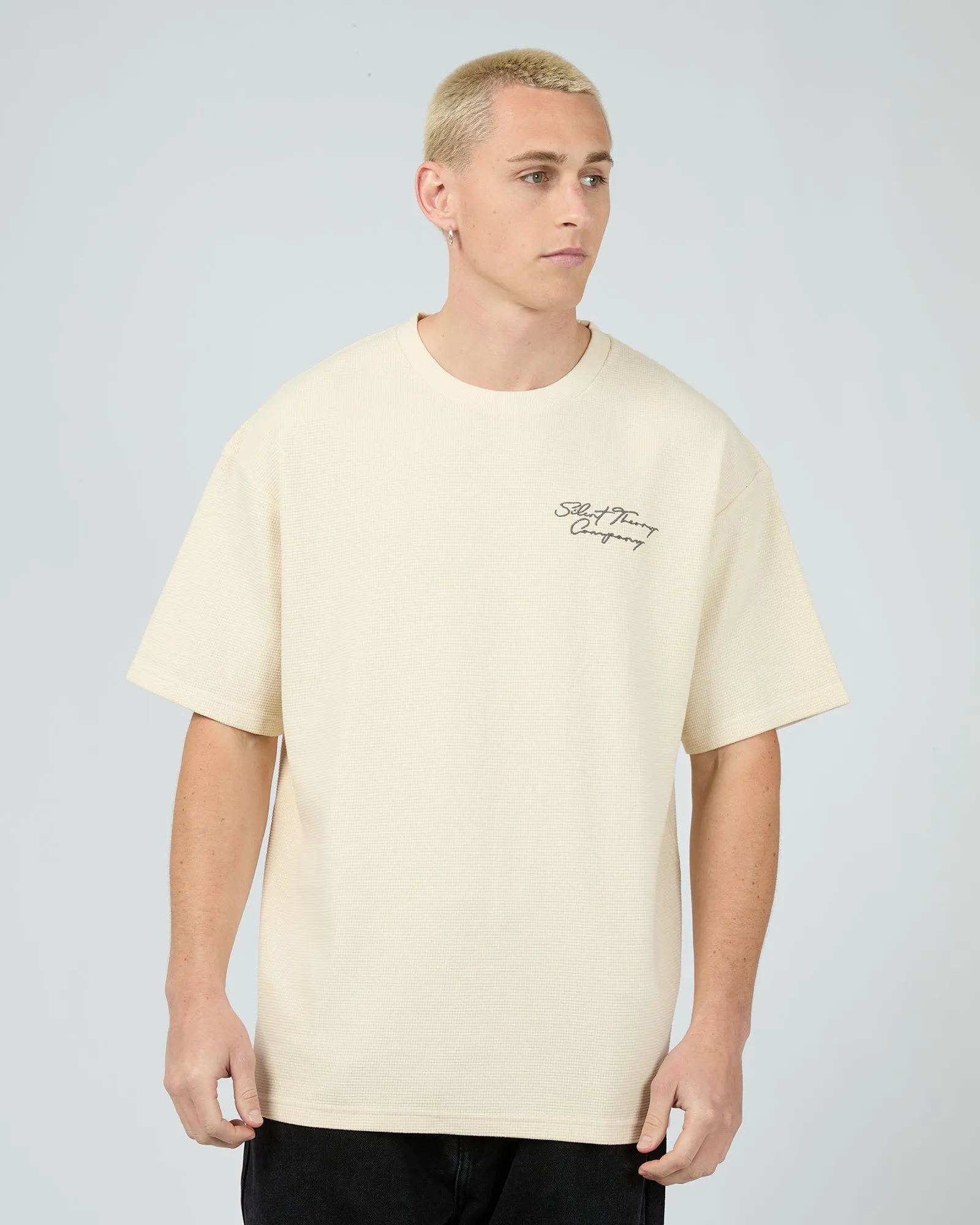 Critical Script Tee Natrual