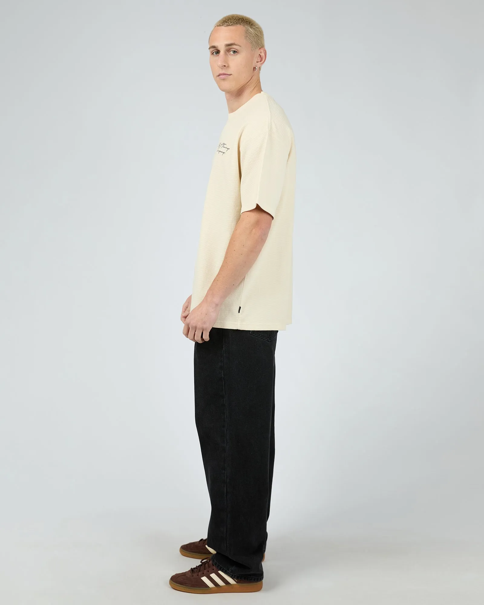 Critical Script Tee Natrual