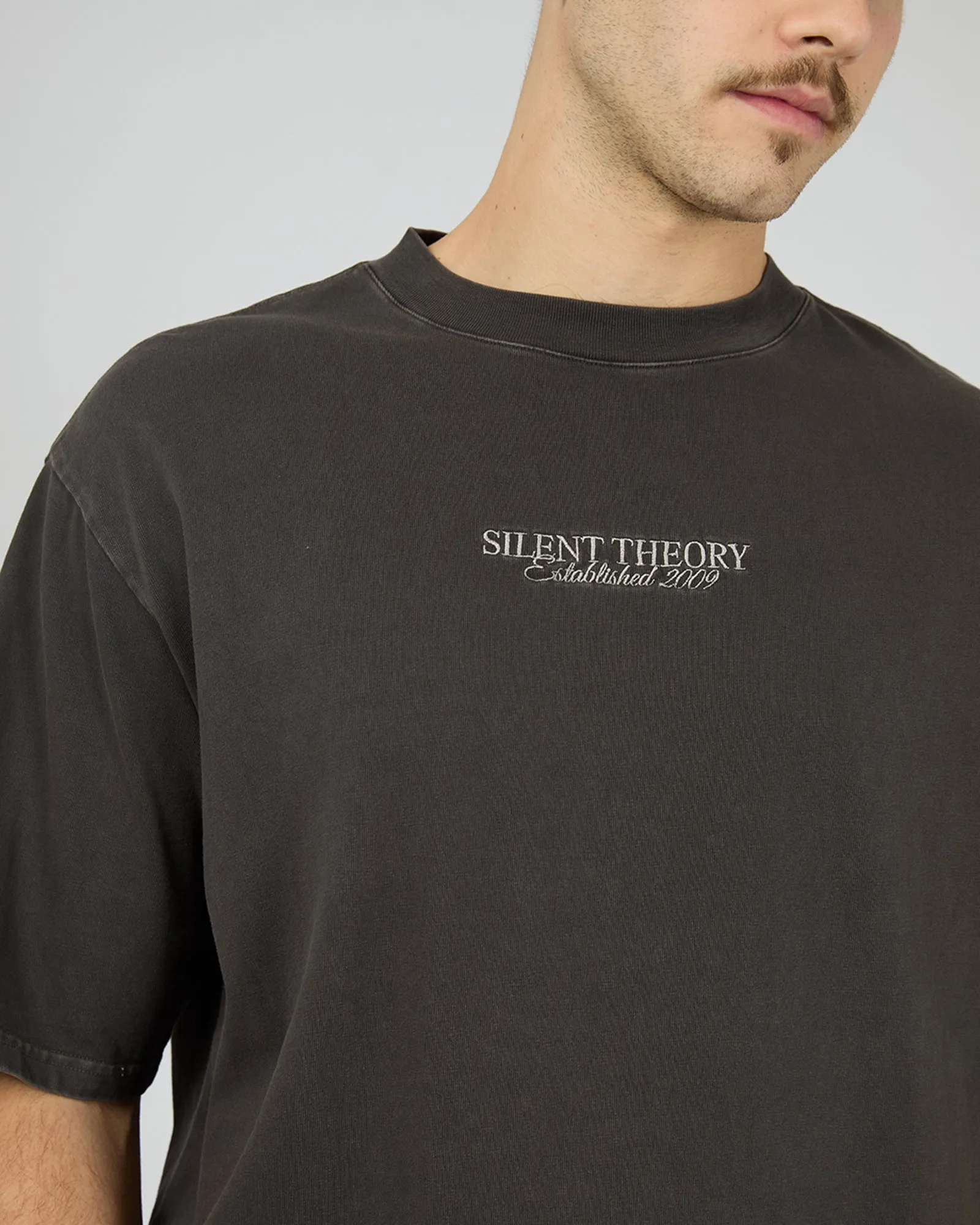 Embro Tee Charcoal