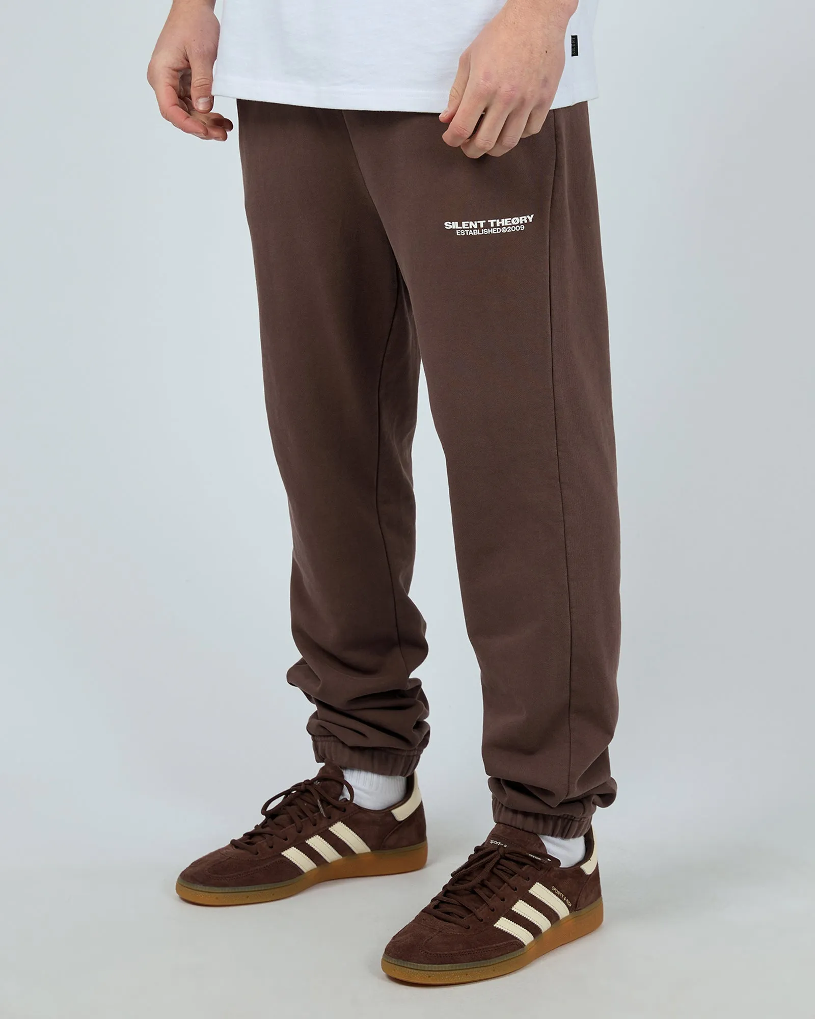Essential Theory Track Pant Chocolate