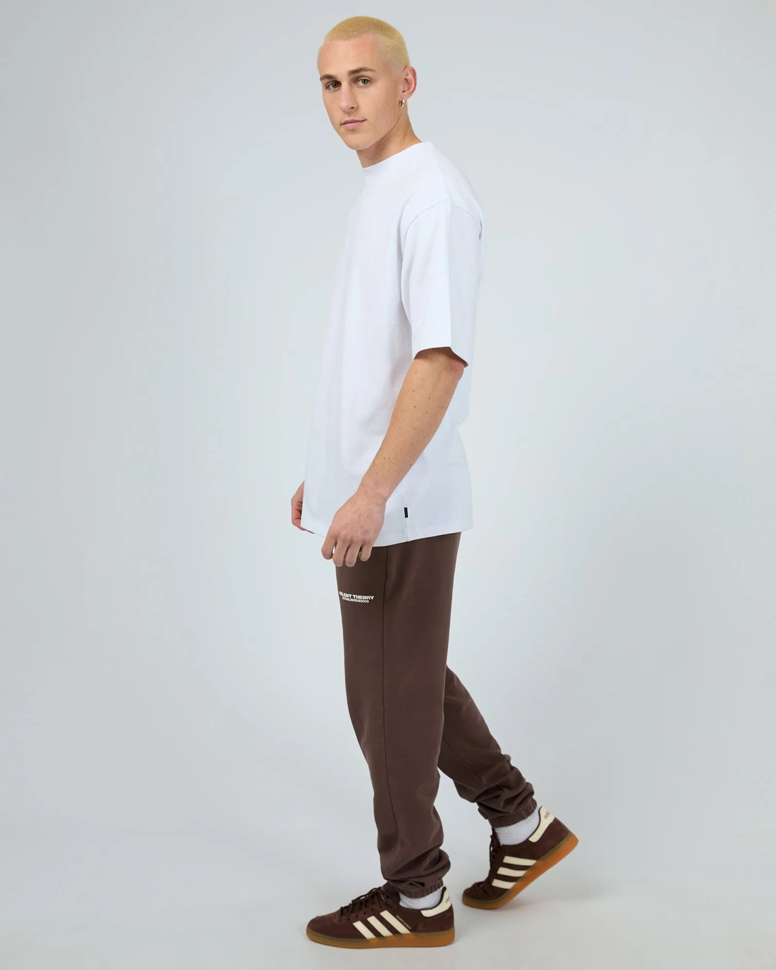 Essential Theory Track Pant Chocolate