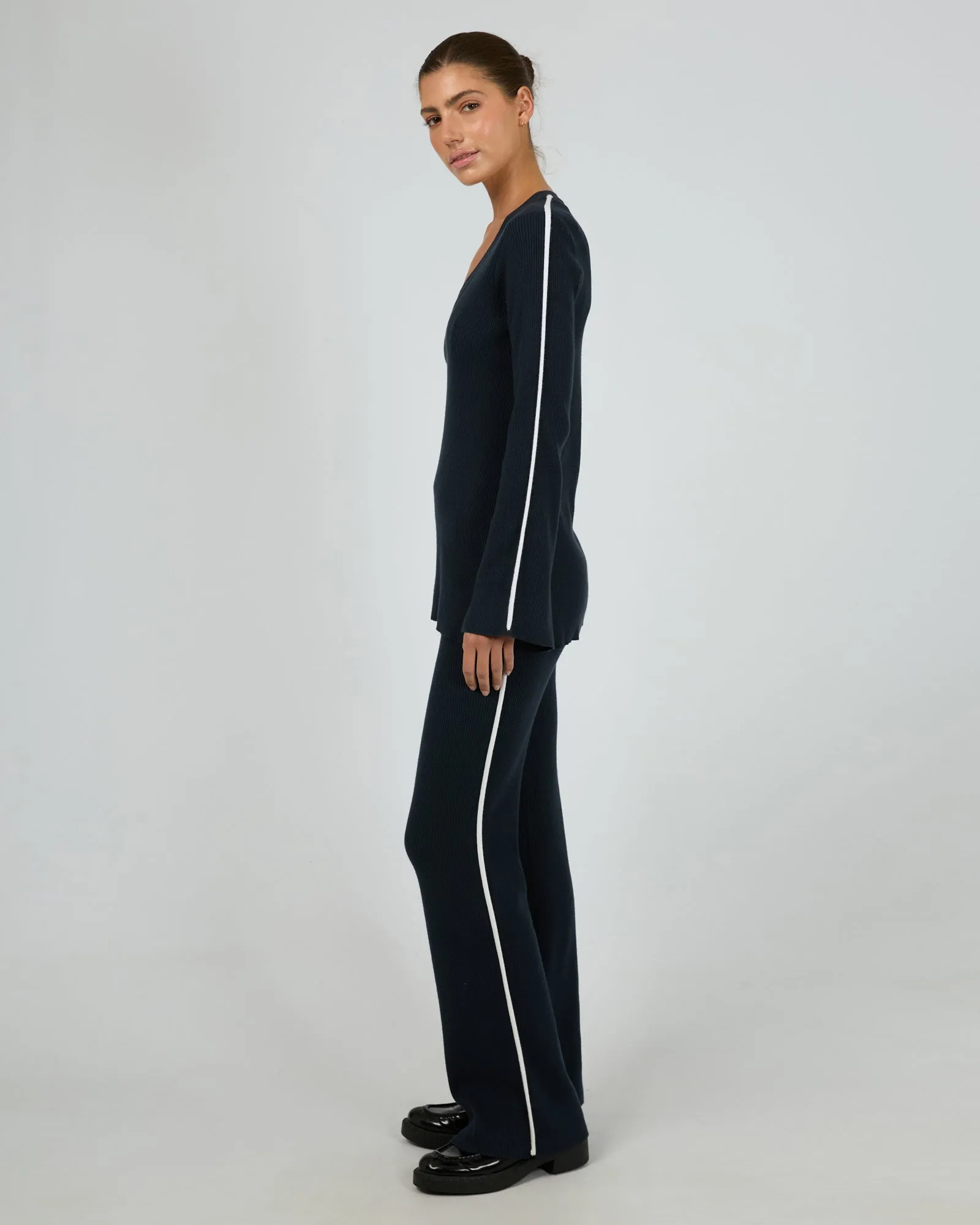 Highland Knit Jumper Navy