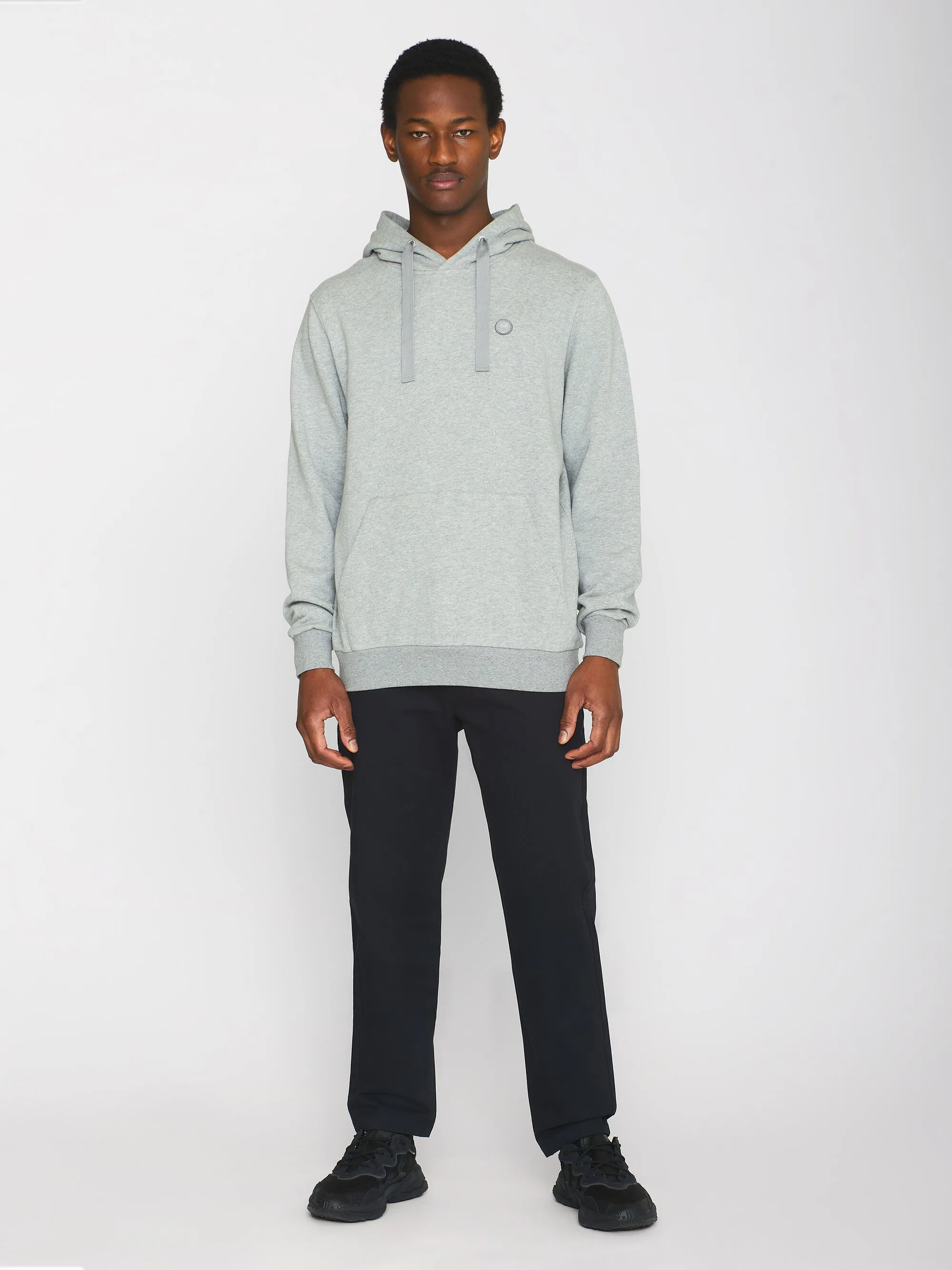 Hood basic badge sweat - Grey Melange Knowledge Cotton