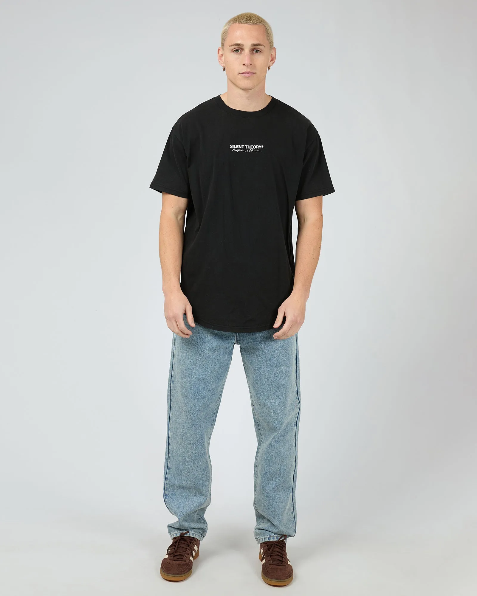 Invest Scoop Tee Washed Black