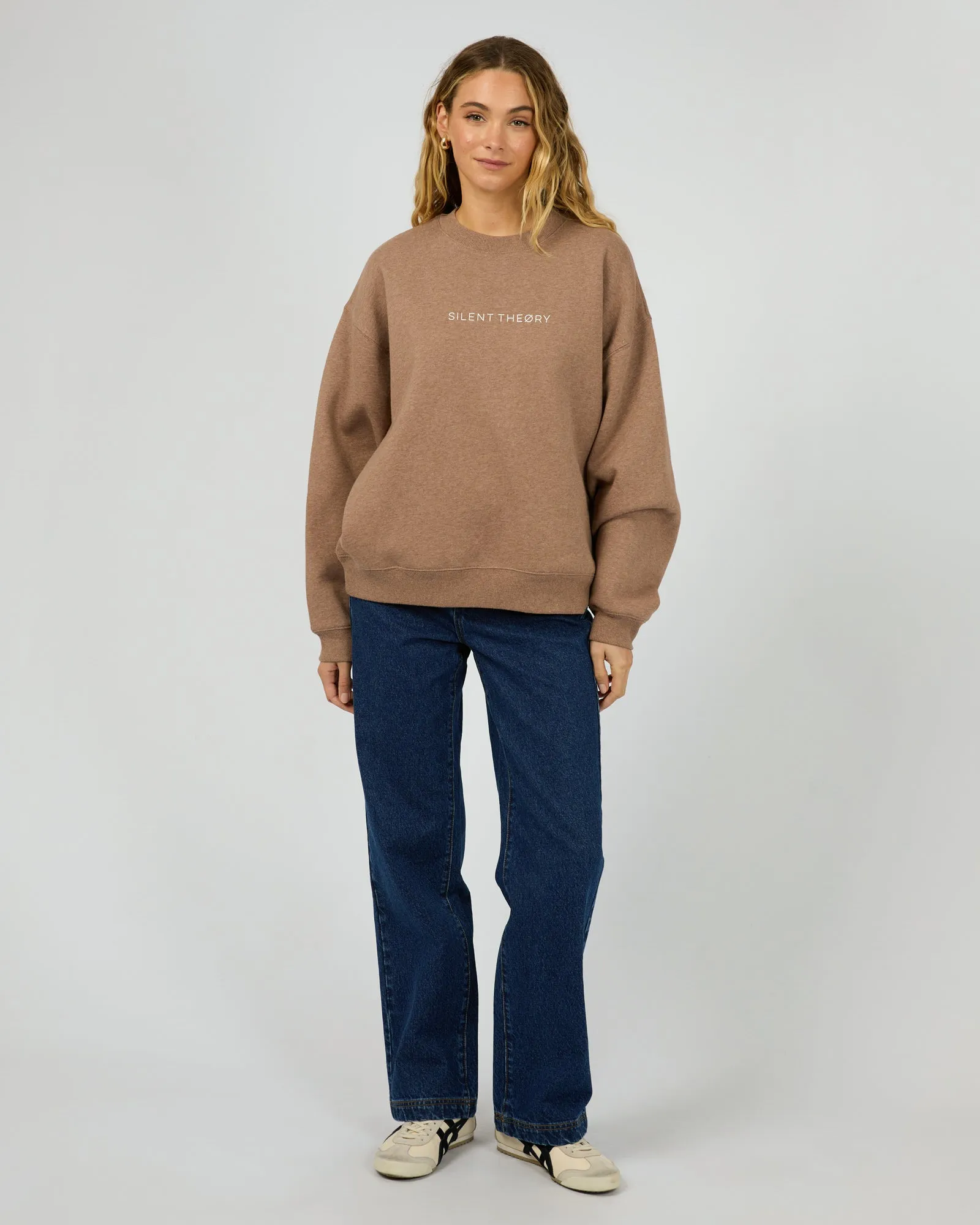 Logo Crew Brown