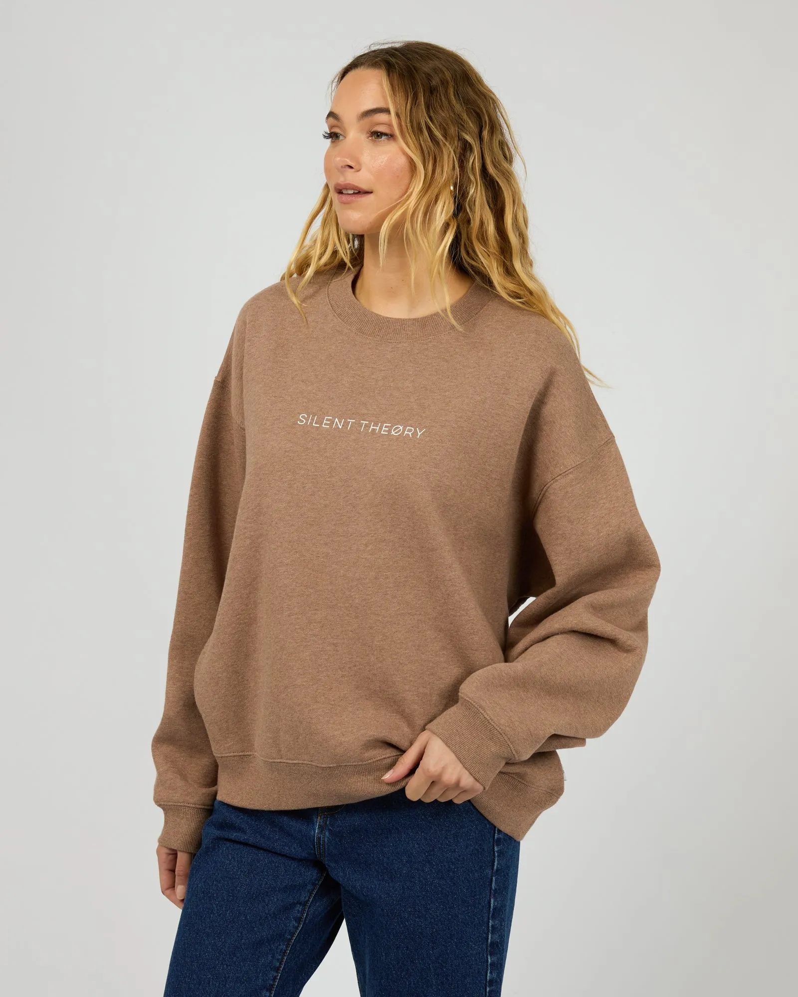 Logo Crew Brown