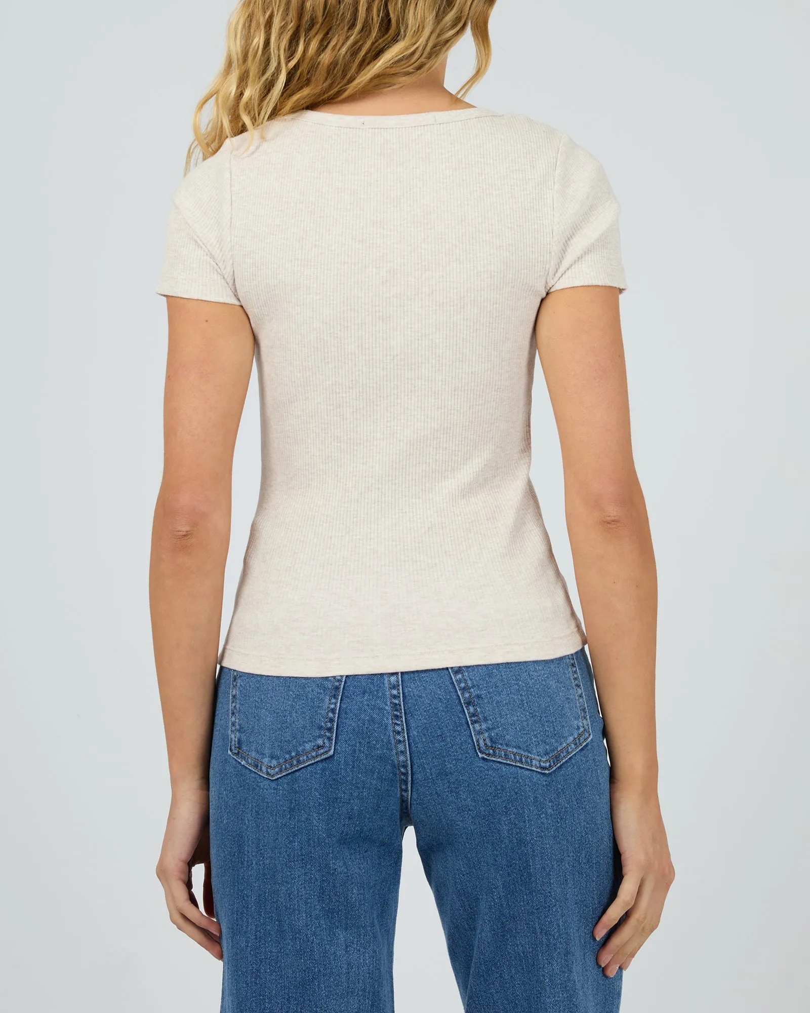 Mia Tee Oatmeal