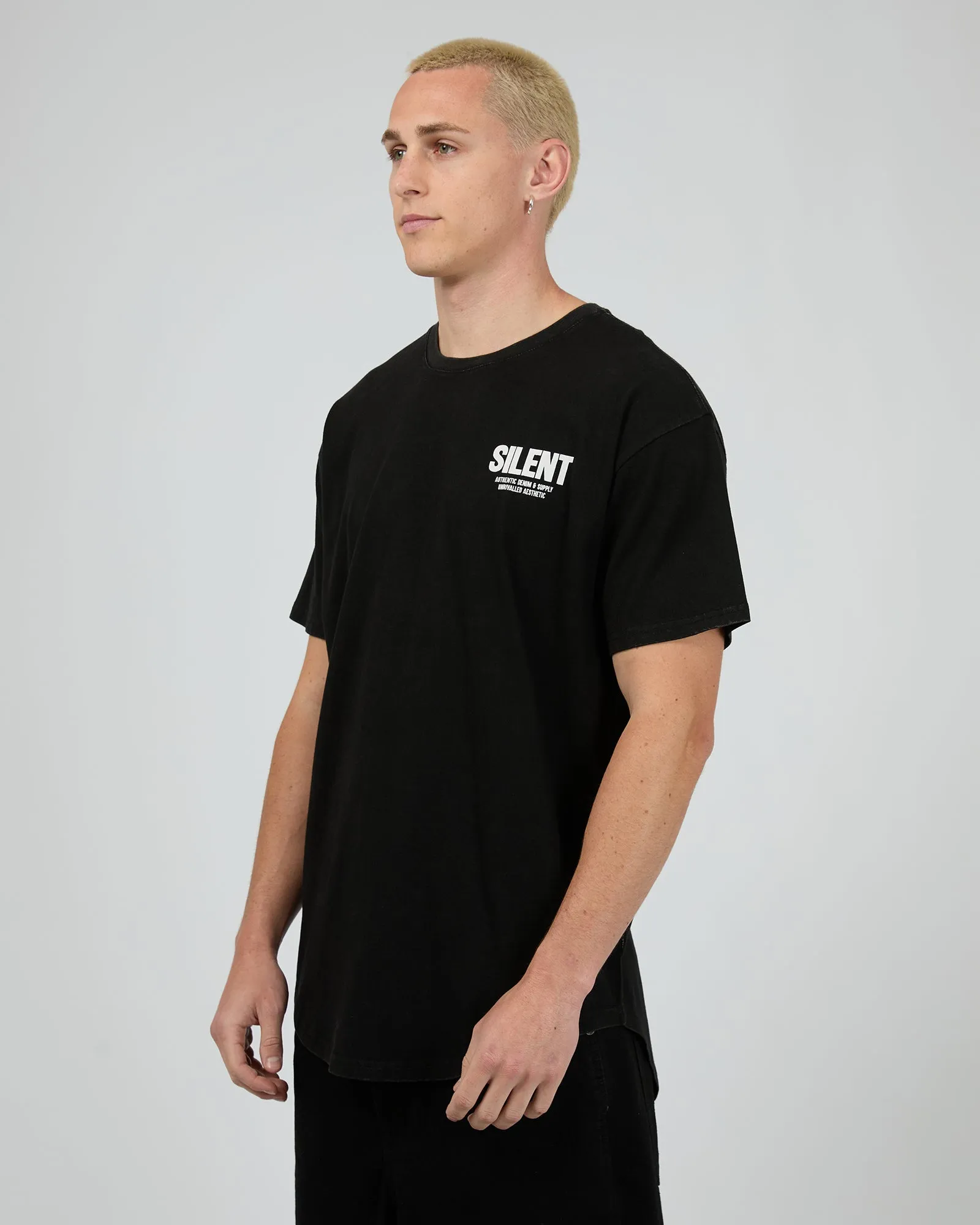 Reverse Tee Washed Black