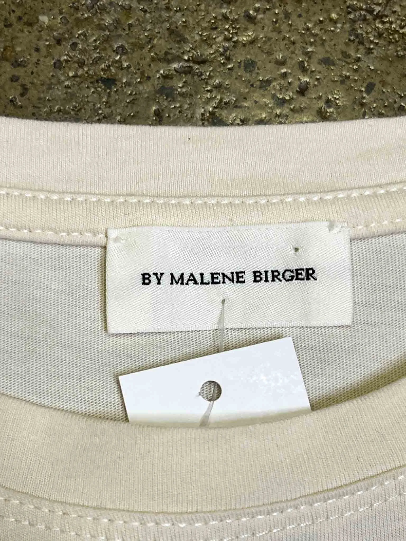 Size L | By Malene Birger Embroidered T-shirt