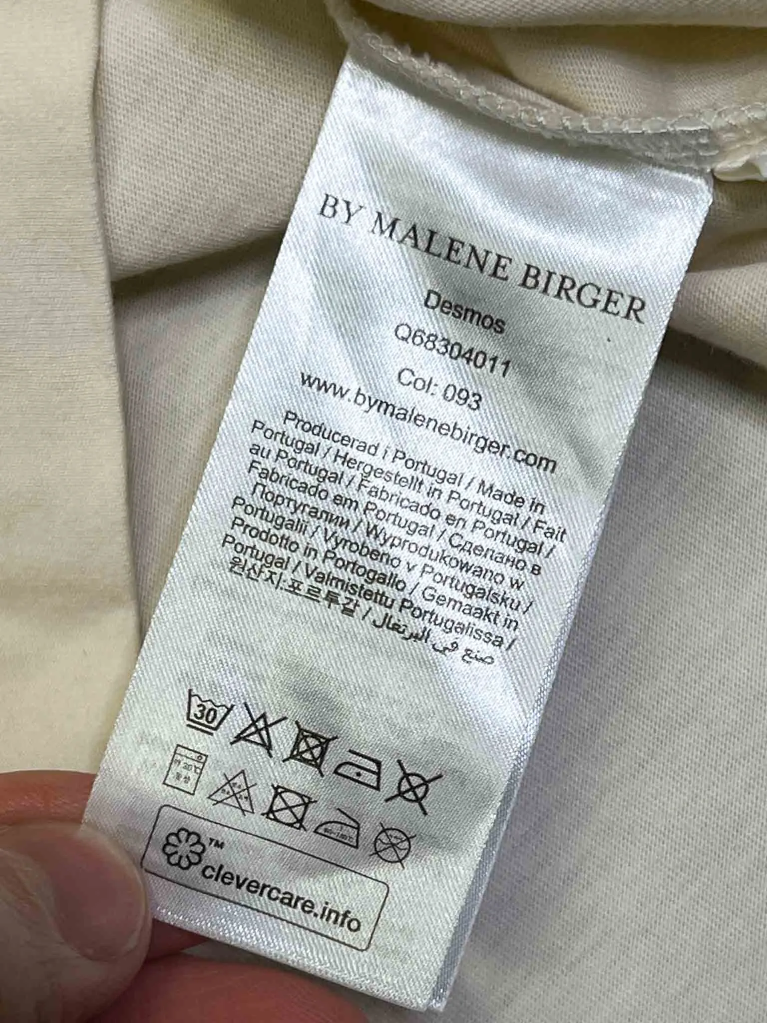 Size L | By Malene Birger Embroidered T-shirt