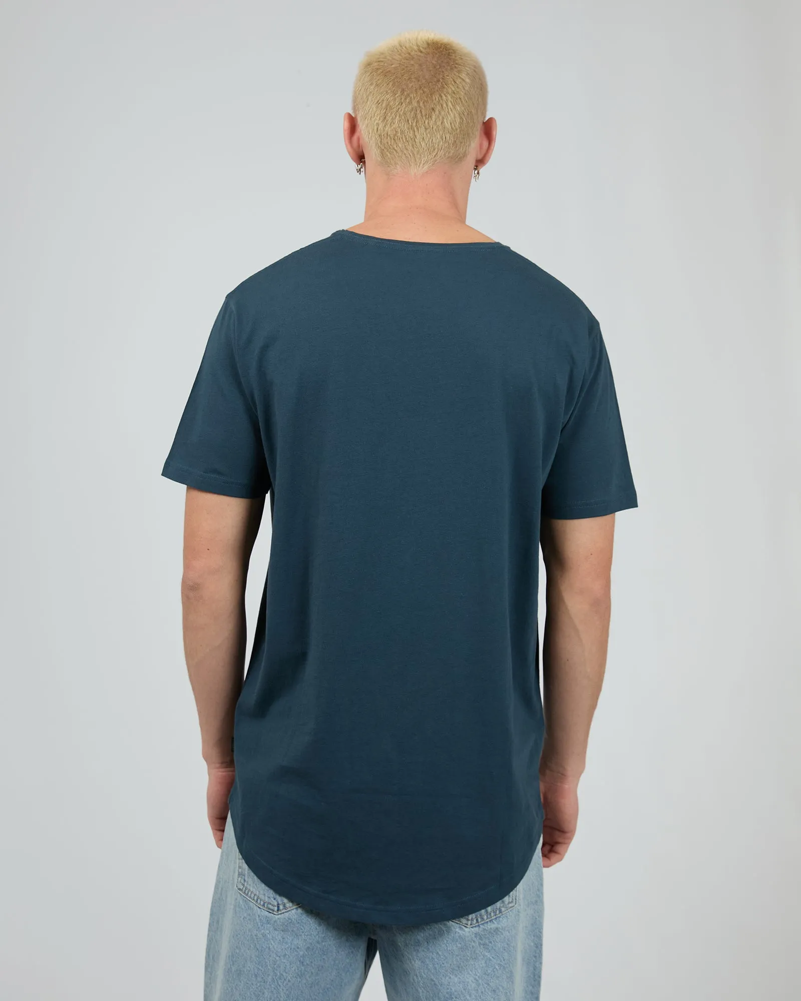 Solid Tail Tee Navy