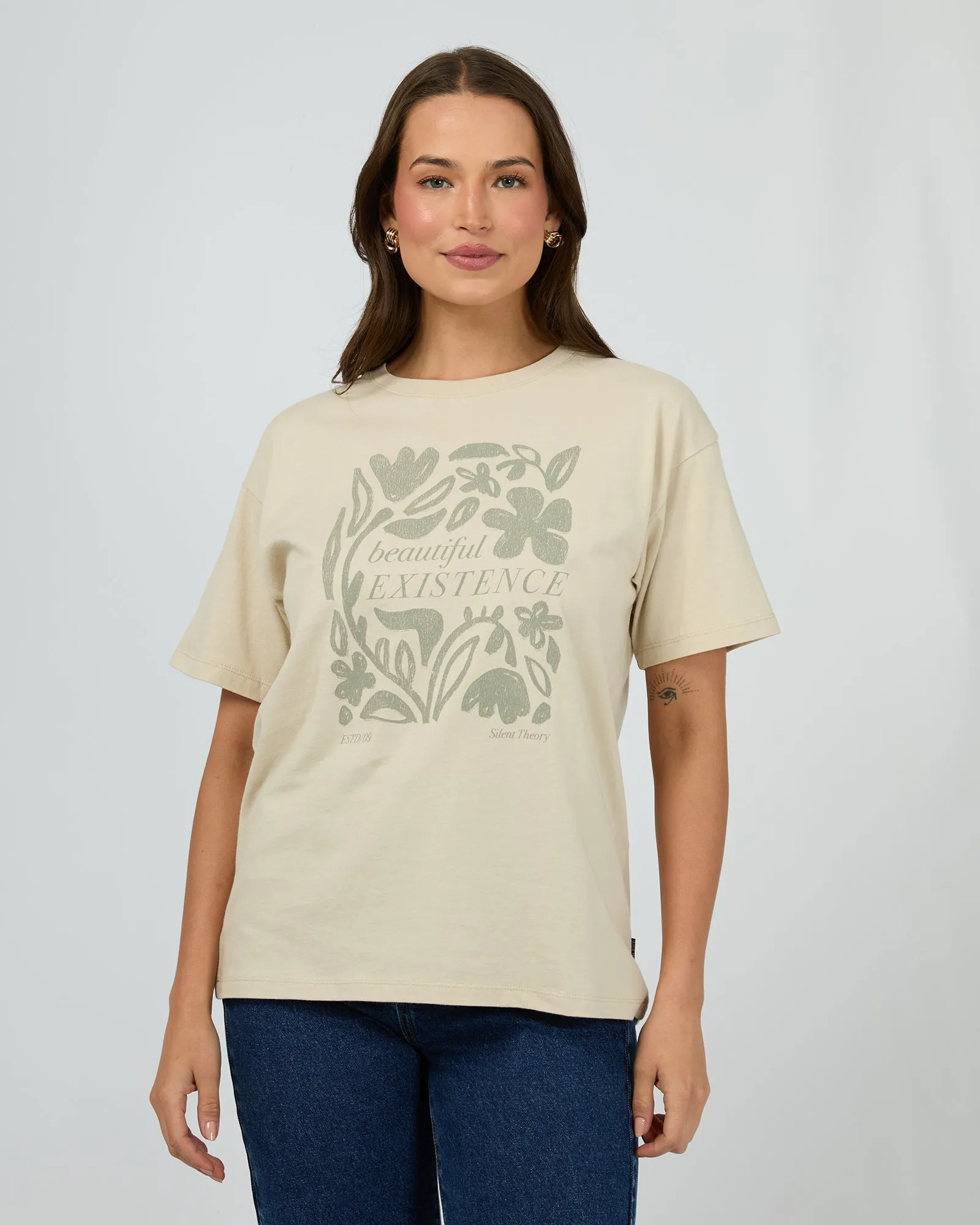 Stencil Tee Natural