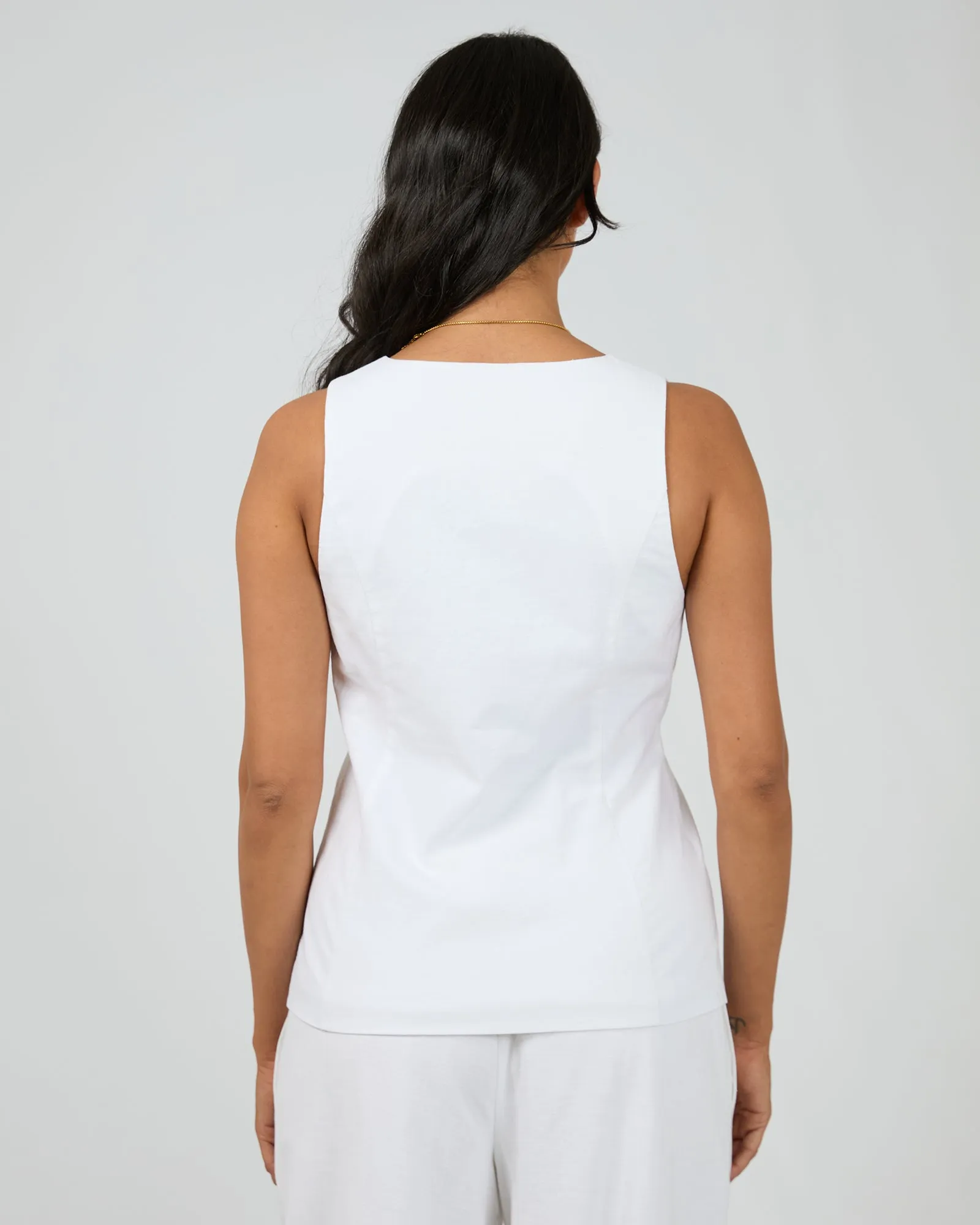 Willa Vest White